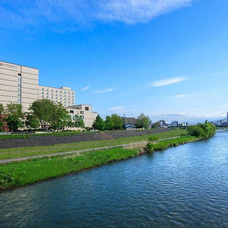 Premier Hotel -Tsubaki- Sapporo Exteriör bild The river in Nagoya