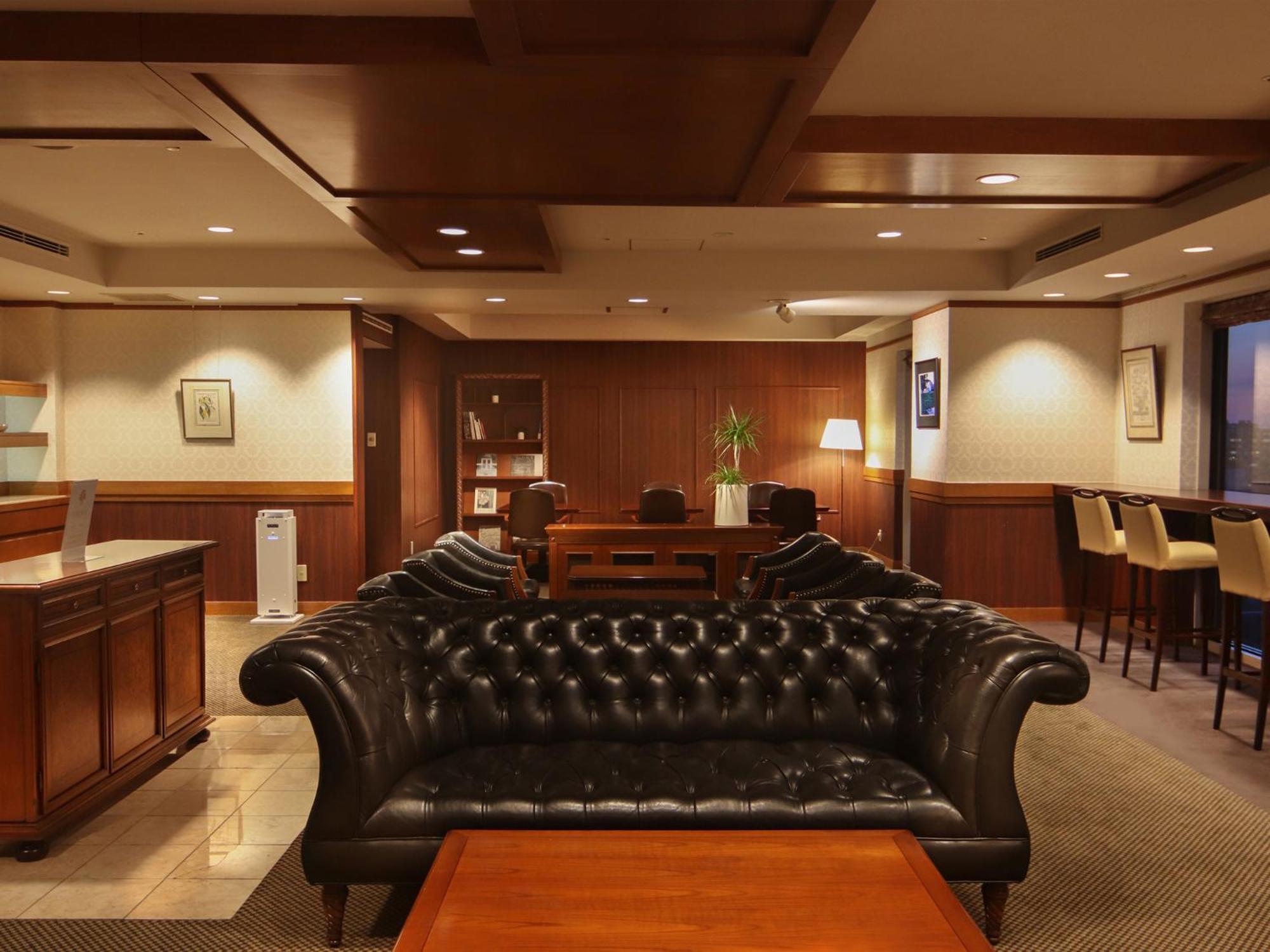 Premier Hotel -Tsubaki- Sapporo Exteriör bild The interior of the club
