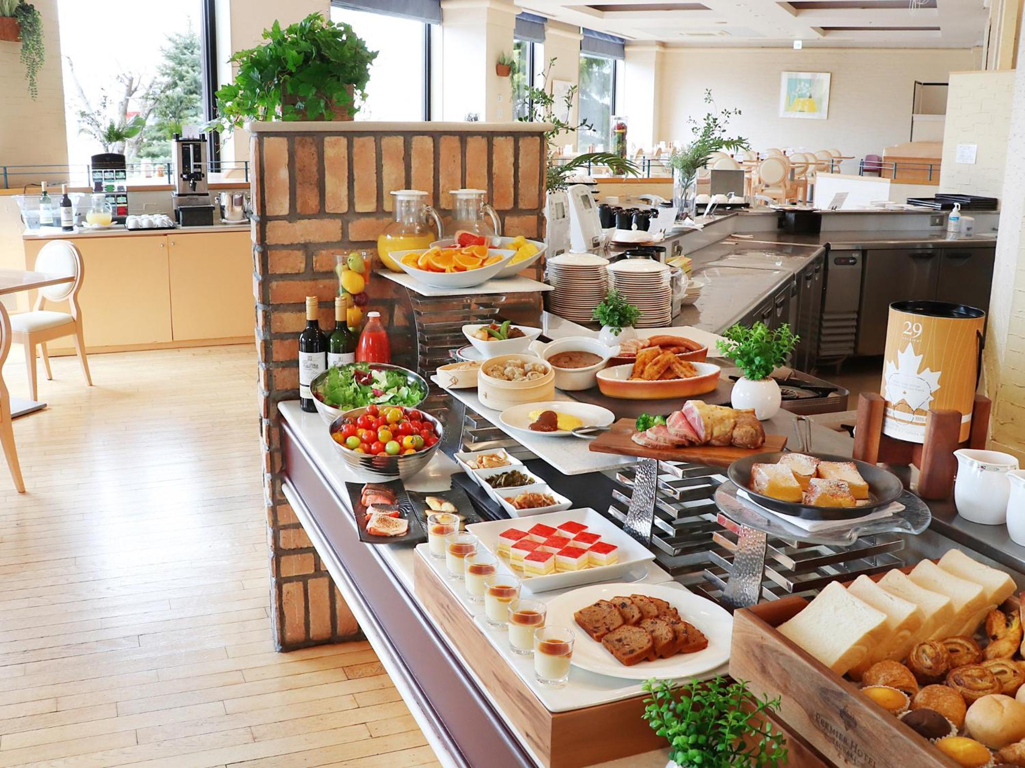 Premier Hotel -Tsubaki- Sapporo Exteriör bild A buffet at a hotel