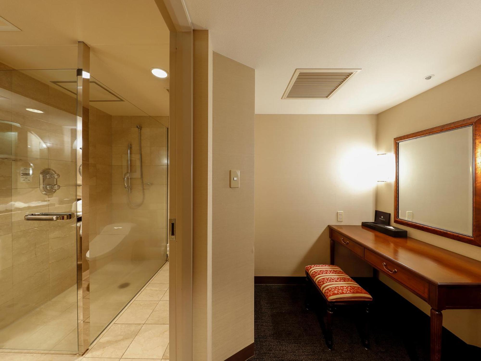 Premier Hotel -Tsubaki- Sapporo Exteriör bild A dressing room